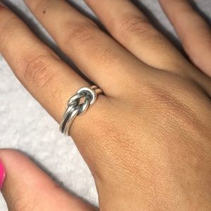 Lovers knot ring